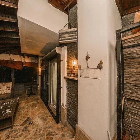 빌라 Defne, Walking Distance To Beach, 4 Bedroom, Fully Private Pool Area *